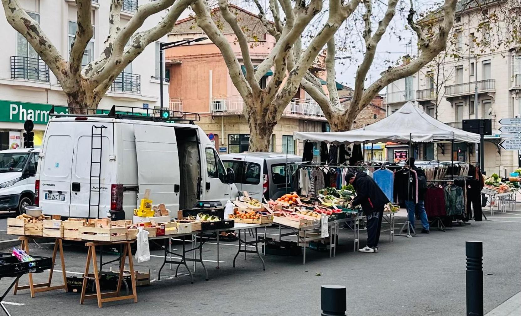 Appartement Lumineux Et Spacieux 2 Chambres Avec Parking Gratuit Dans La Rue Perpiñán Exterior foto